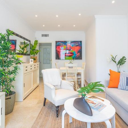 Atico 2 Terrazas Junto Al Mar By Rent Me Apartment Estepona Exterior photo